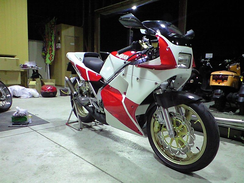 ふぬー。のフォトギャラリー「TZR250(1KT)カウルペイント完成