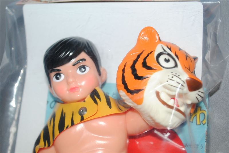 復刻版、中嶋製作所 タイガーマスク ソフビ人形｜覆面えるの