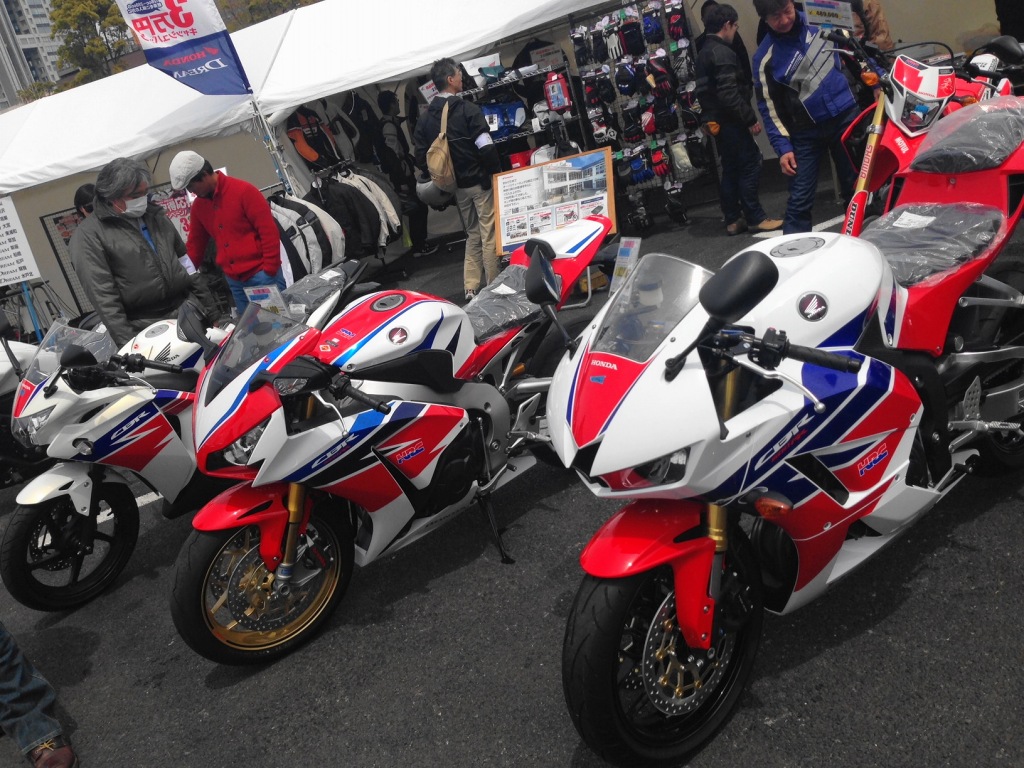 くまなびのフォトギャラリー Vfr800f 試乗 カワサキ Ninja1000 みんカラ