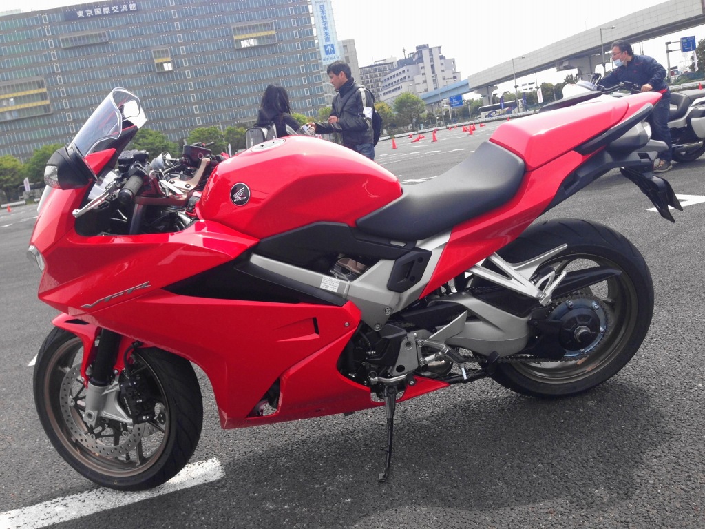 くまなびのフォトギャラリー Vfr800f 試乗 カワサキ Ninja1000 みんカラ