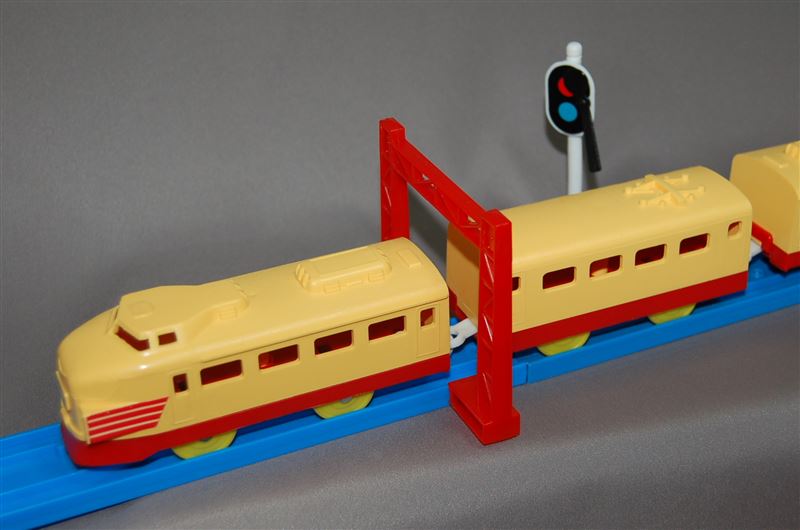 旧トミー 1972年発売 プラレール 国鉄151系 こだま型特急電車