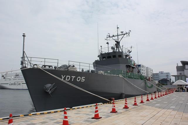 海上自衛隊「水中処分母船5号(YDT-05)」一般公開 (2016.07.16)