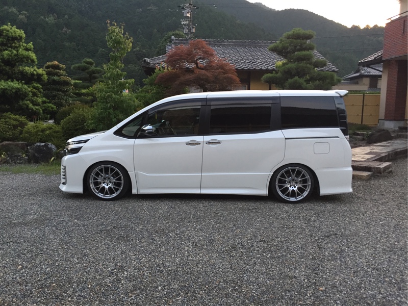トシヴェル8000のフォトギャラリー「HKS ハイパーマックスS