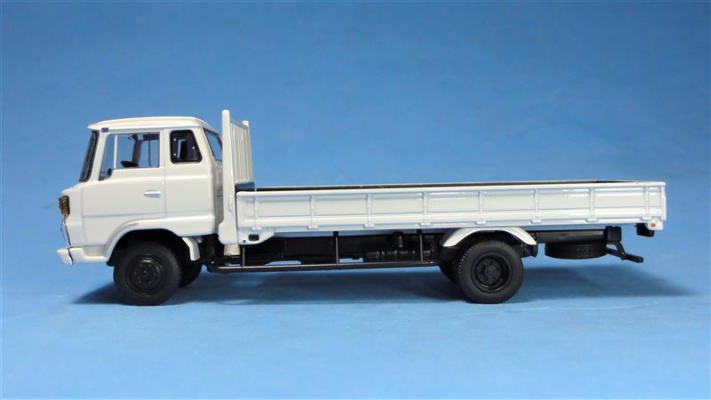LV-N162a 日野レンジャーKL545（白） | 製品をさがす | tomica