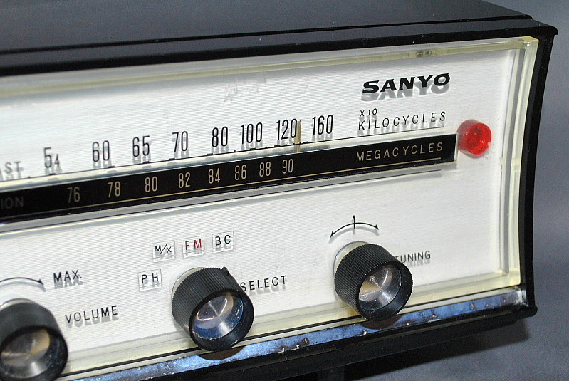 SANYO FM-201 真空管2バンドラジオ 三洋 サンヨー 昭和レトロ