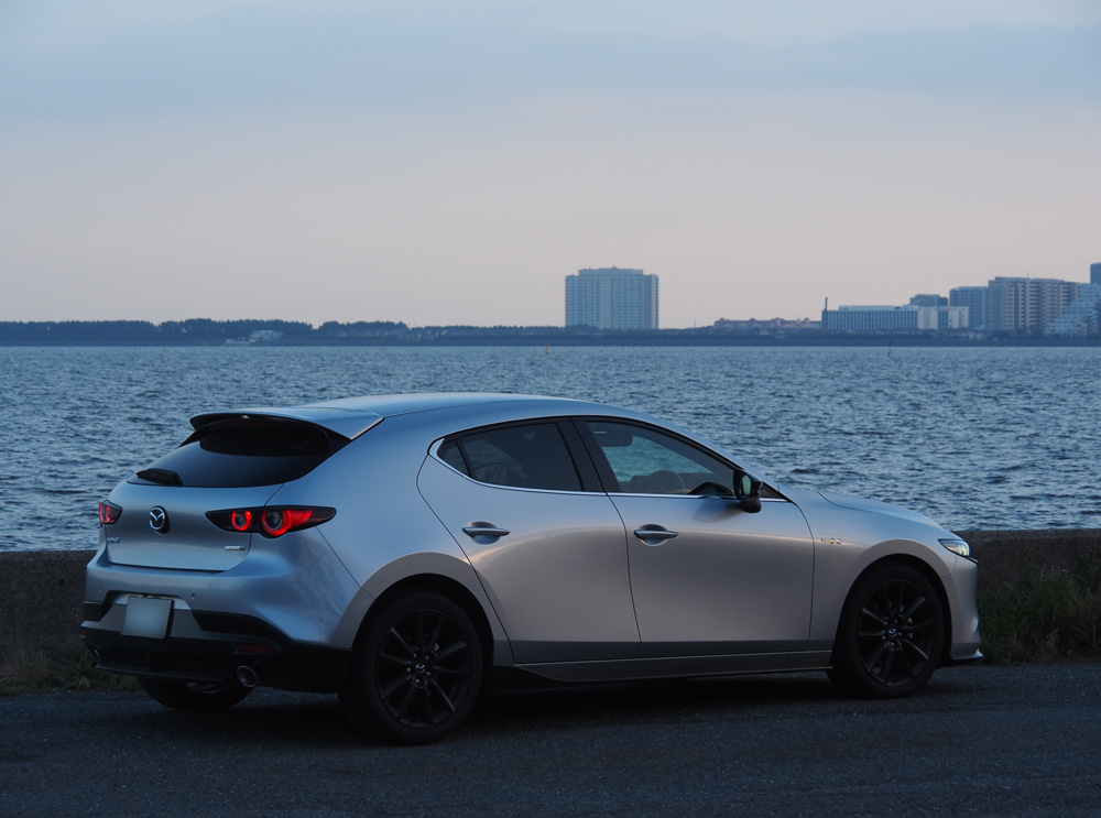 Amazon | MAZDA ディーラー特注 1/43 MAZDA3 FASTBACK 2019 5HB