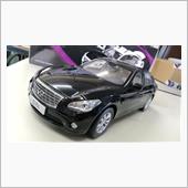 1/18 PAUDI MODEL INFINITY Q70L インフィニティ