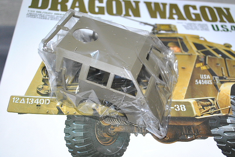 Amazon.com: TAMIYA US 40 Ton Tank Transporter Dragon Wagon 1