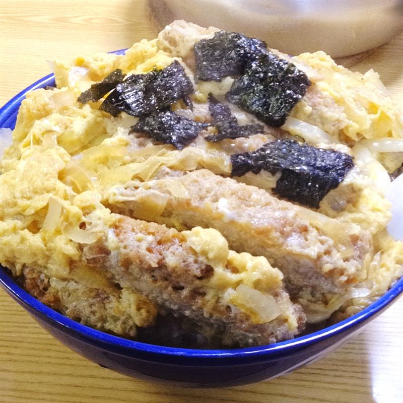 みのや食堂 カツ丼（大盛）