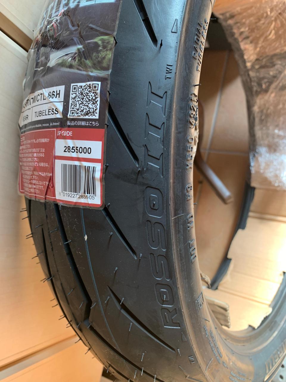 ピレリ ディアブロ ロッソ3 リヤ 140/70R17 のパーツレビュー