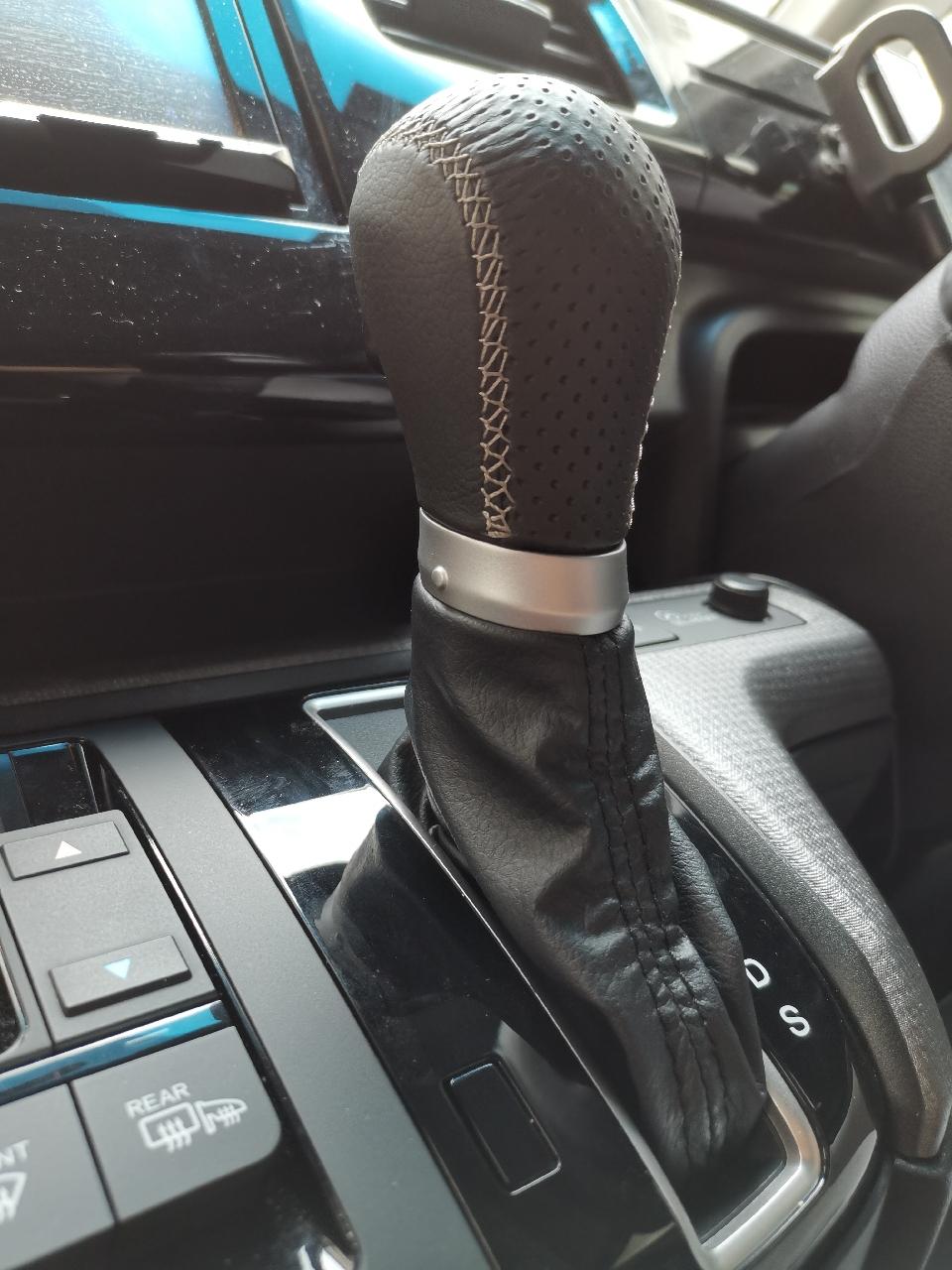 Modulo / Honda Access シフトノブ 本革製 のパーツレビュー