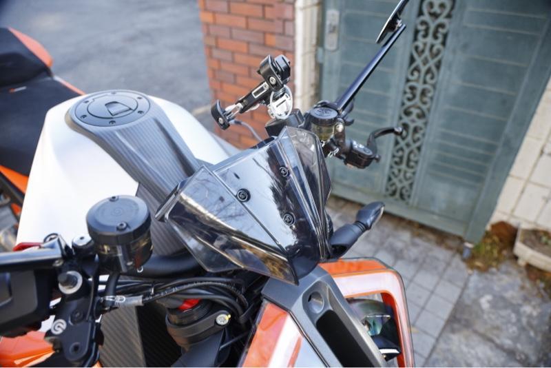 謎 フライスクリーンもどき のパーツレビュー | 1290 SUPER DUKE