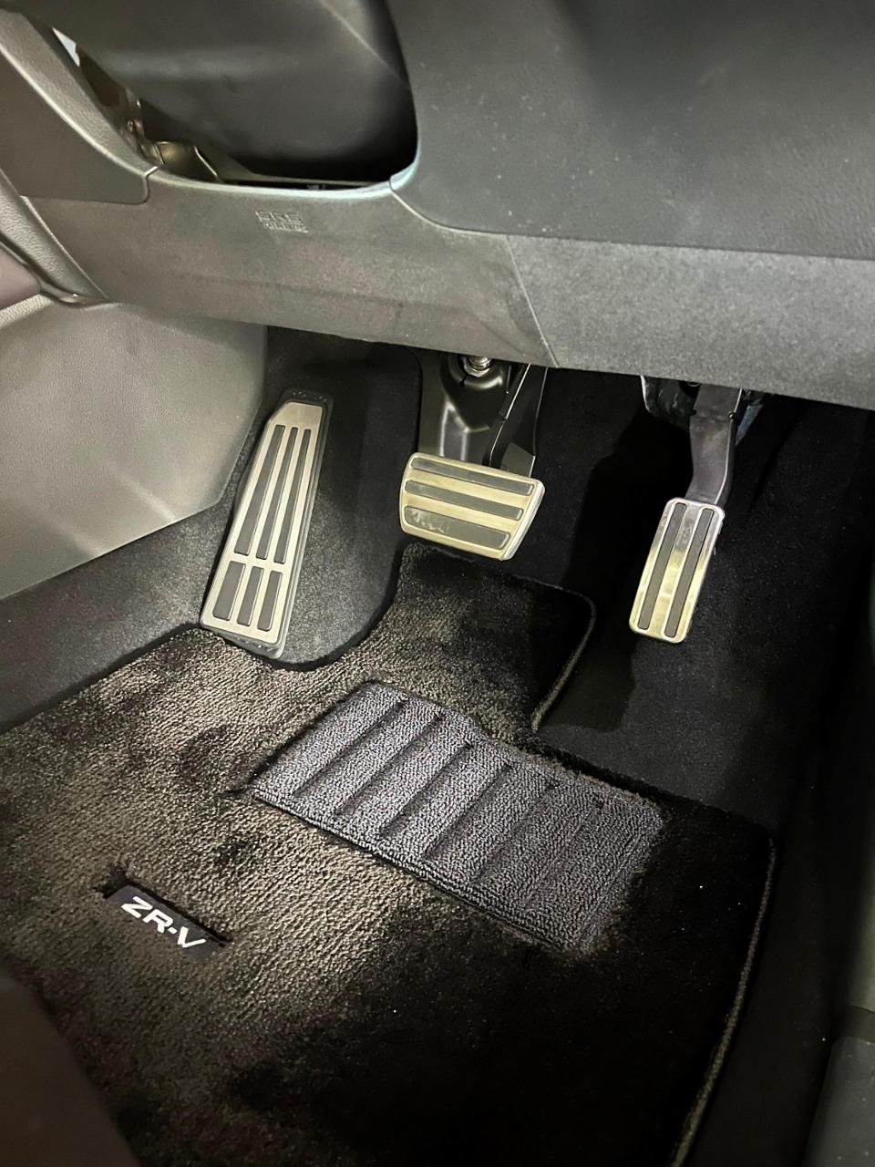 楽天市場】ホンダZR-V専用 ラバー製フットレストカバーマット+