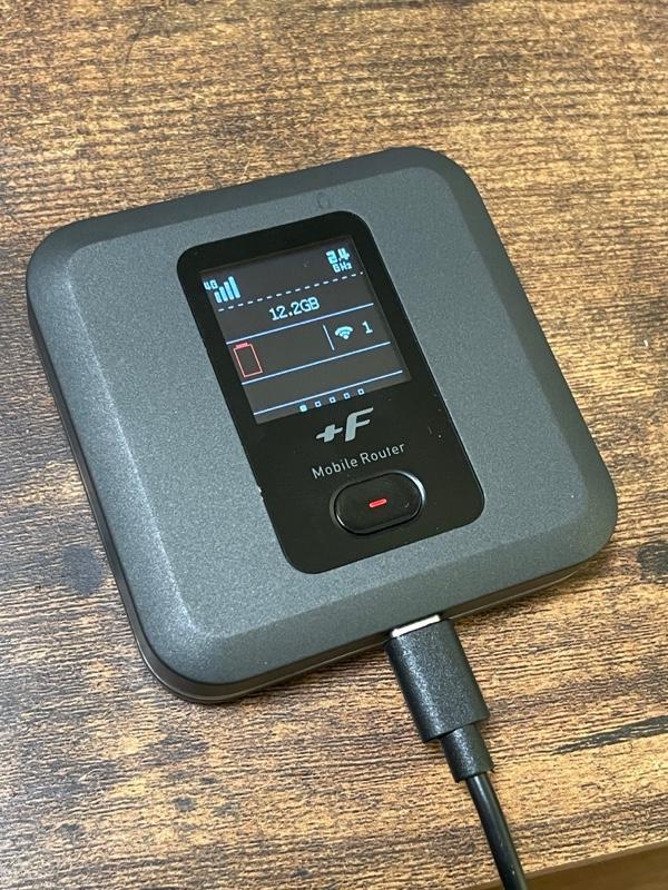 富士ソフト SIMフリーモバイルルーター FS040W のパーツレビュー
