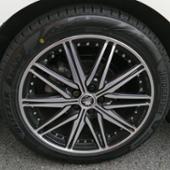 BLIZZAK VRX3 215/45R17 BRIDGESTONE(ブリヂストン)のタイヤの