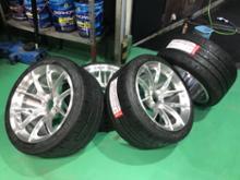 CR-S 275/35R18