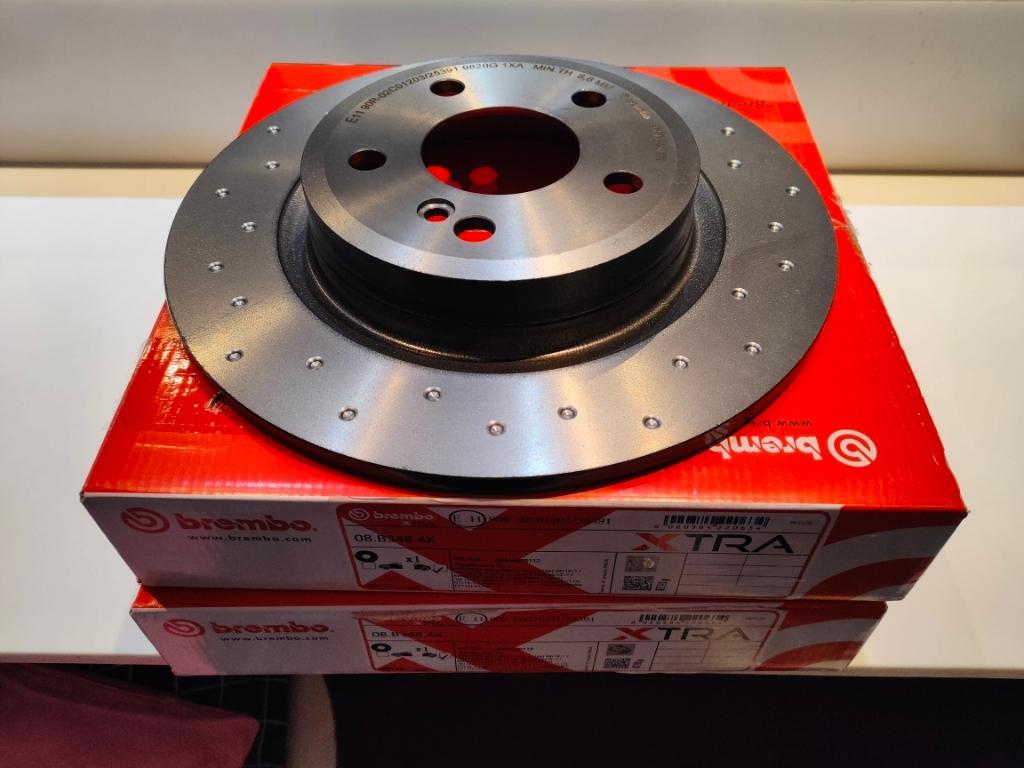brembo BRAKE DISC XTRA 08.B348.4X のパーツレビュー | CLAクラス シューティングブレーク(HinaSara) | みんカラ