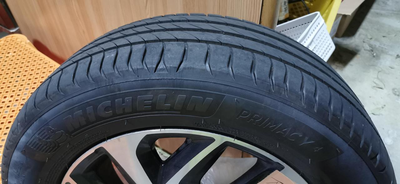 MICHELIN PRIMACY 4 205/60R16 のパーツレビュー MICHELIN PRIMACY 4 205/60R16 のパーツレビュー