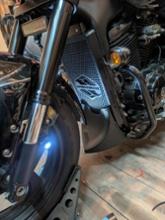 ブルバード400無メーカー ラジエーターカバー＆チンスポの単体画像