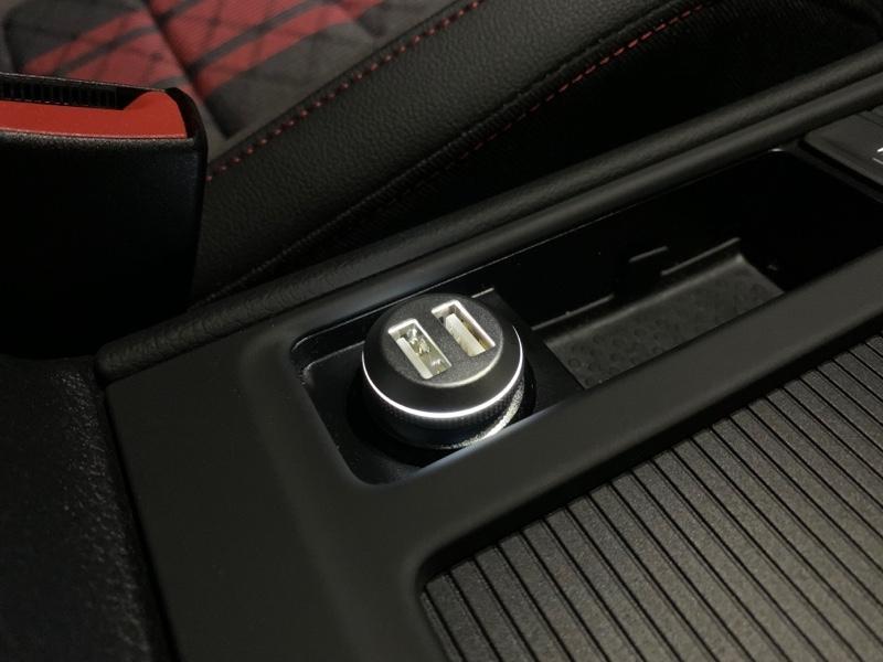 VW / フォルクスワーゲン純正 VW Double USB Charger Insert のパーツ ...
