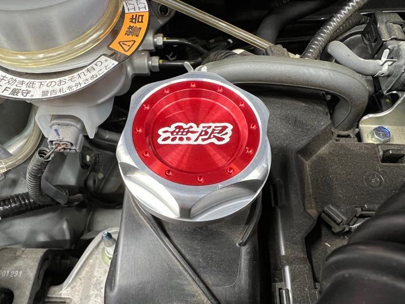 MUGEN / 無限 ヘキサゴンオイルフィラーキャップ のパーツ