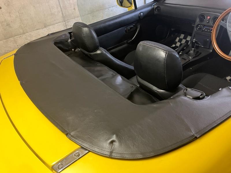 NAユーノスロードスター トノカバー 純正 裏地付き