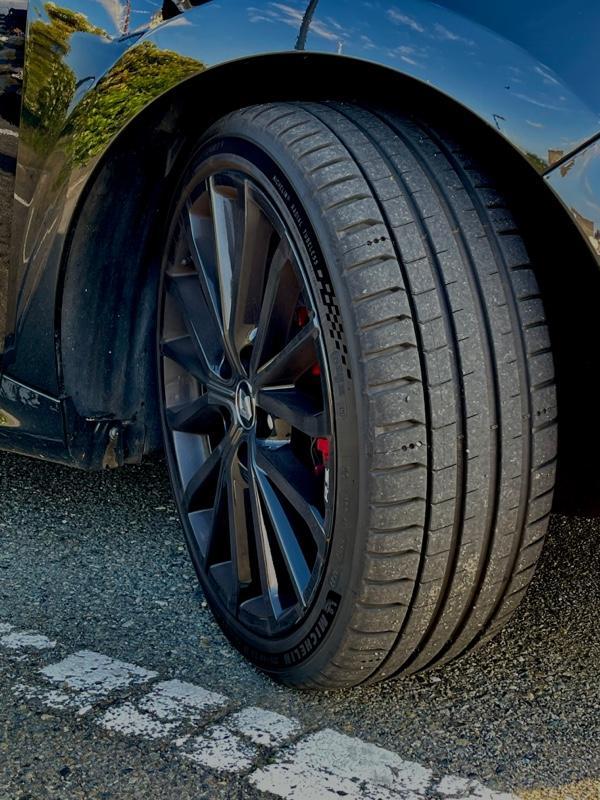 MICHELIN PILOT SPORT 5 215/40ZR18 のパーツレビュー