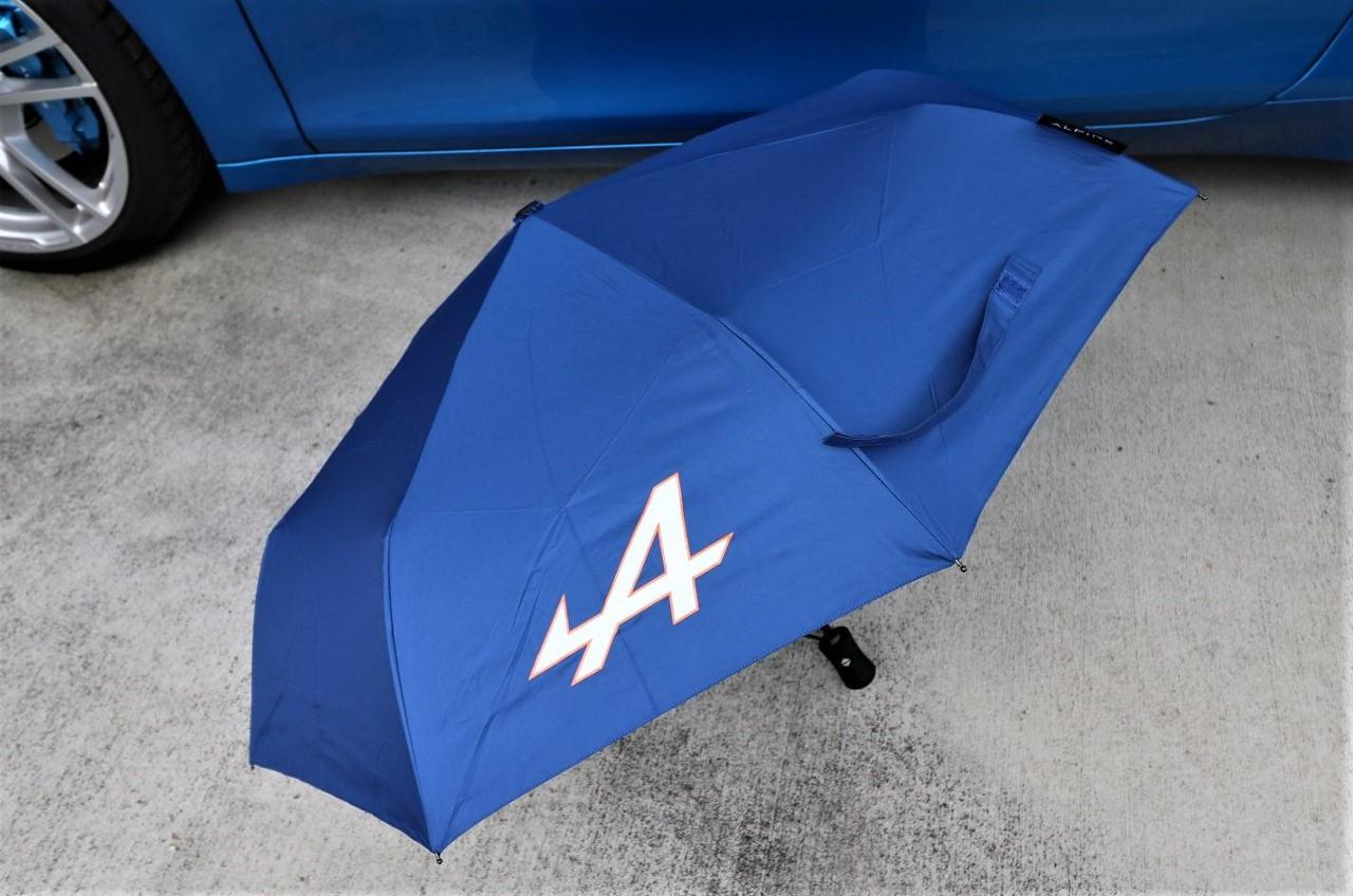 ルノー(純正) Alpine Racing 折りたたみ傘 ブルー のパーツレビュー | A110(jager) | みんカラ ルノー(純正) Alpine Racing 折りたたみ傘 ブルー のパーツレビュー | A110(jager) | みんカラ