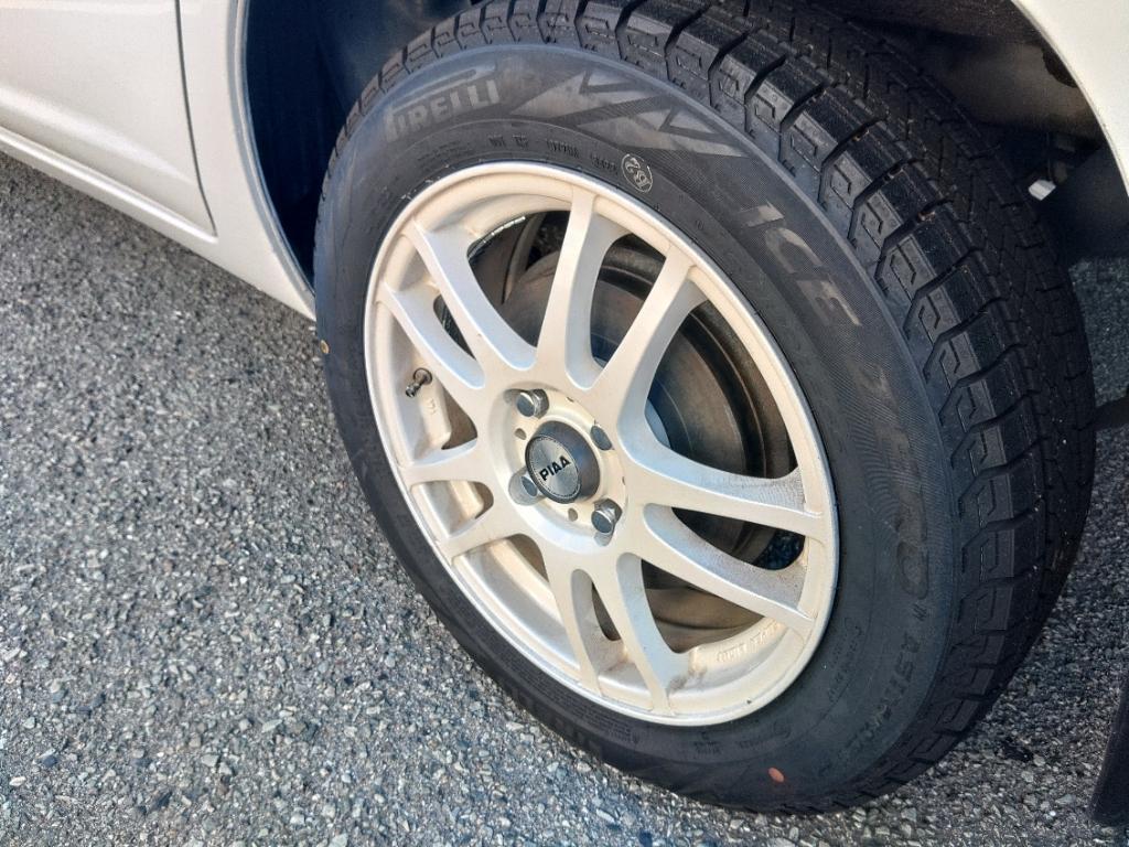 PIRELLI ICE ZERO ASIMMETRICO 175/65R15 のパーツレビュー