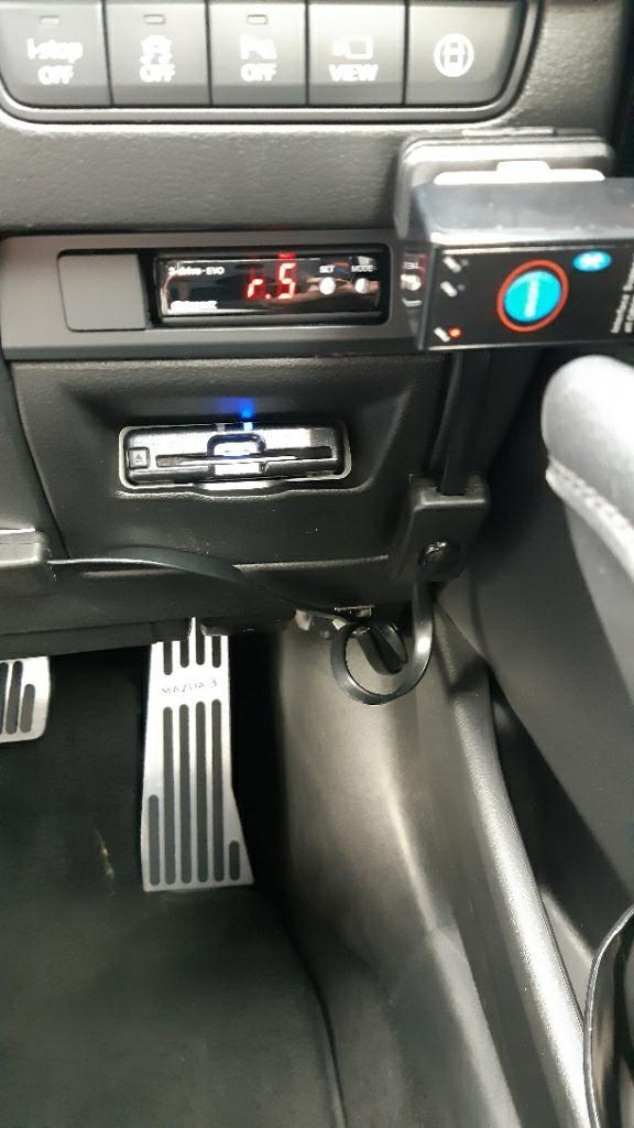 PIVOT 3-drive EVO（3DE） のパーツレビュー | MAZDA3 ファスト