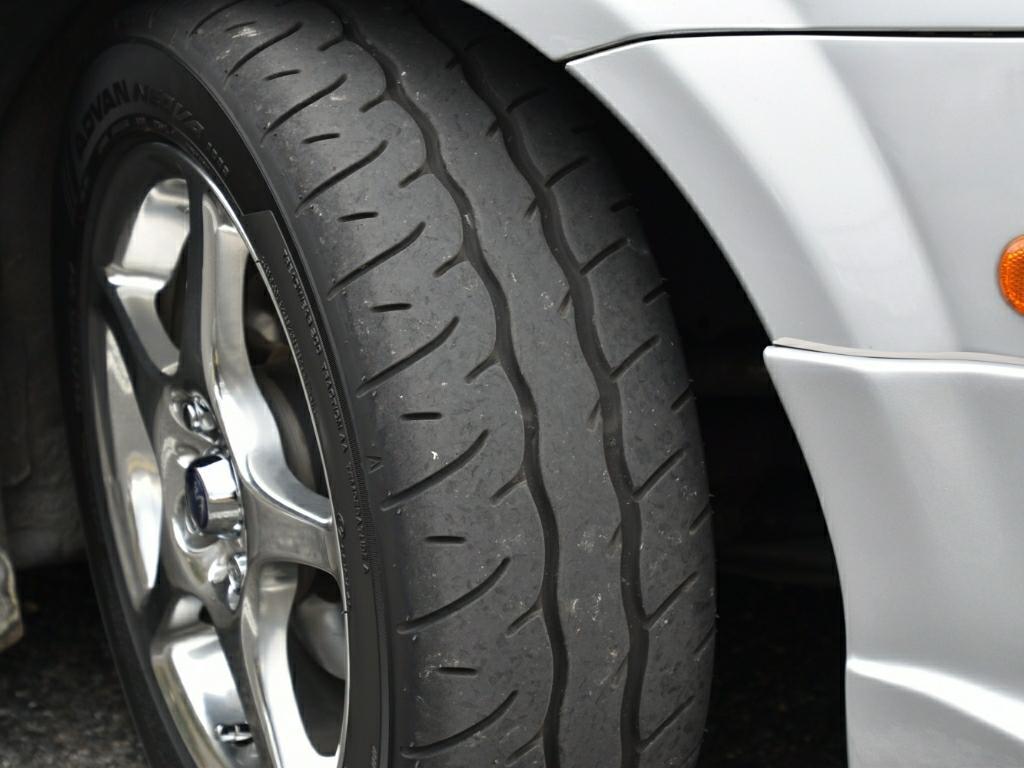 YOKOHAMA ADVAN NEOVA AD09 185/55R15 82V 価格比較 - 価格.com
