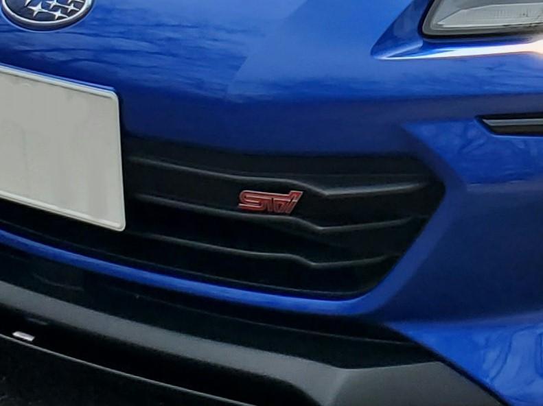 新品未使用STI performance エンブレム【ST98020ST110】 STI performance エンブレム【ST98020ST110】3枚セット（STI