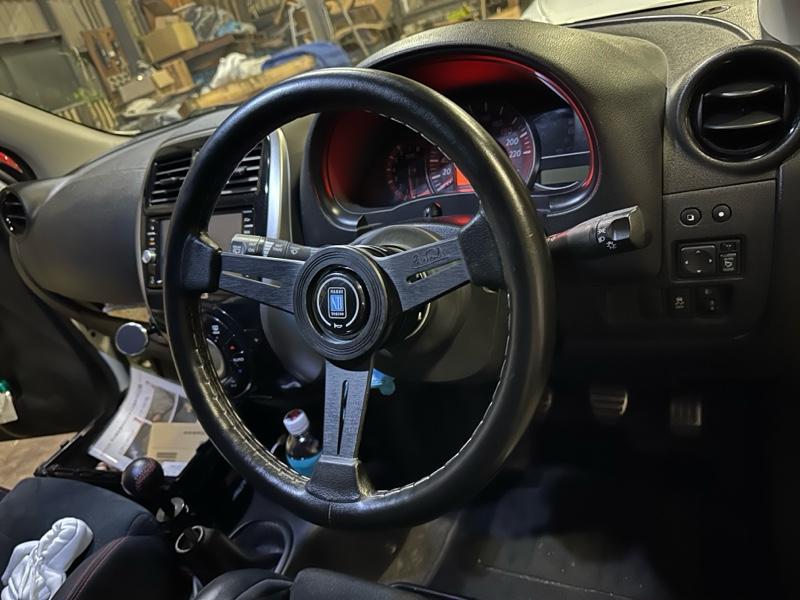 楽天市場】ステアリング ナルディ（カラーブラック）（車用品