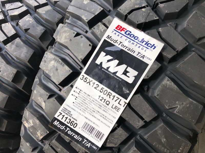 JLラングラーにはマッテレ！！BF Goodrich KM3の迫力パターン