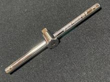 TONE T形スライドハンドル(センターロックタイプ)1/4 SL20 の TONE T形スライドハンドル(センターロックタイプ)1/4 SL20 の