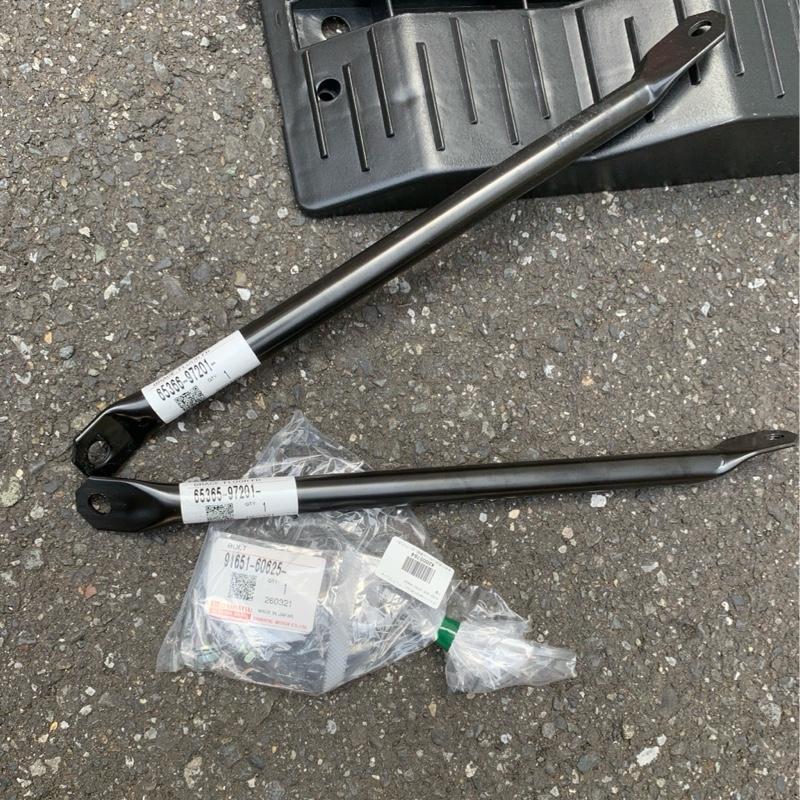 ダイハツ(純正) リアパフォーマンスブレース のパーツレビュー