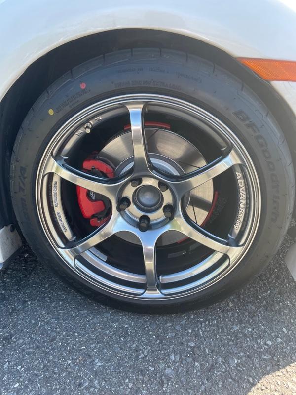 BFGoodrich g-Force Phenom T/A 225/45R18 のパーツレビュー