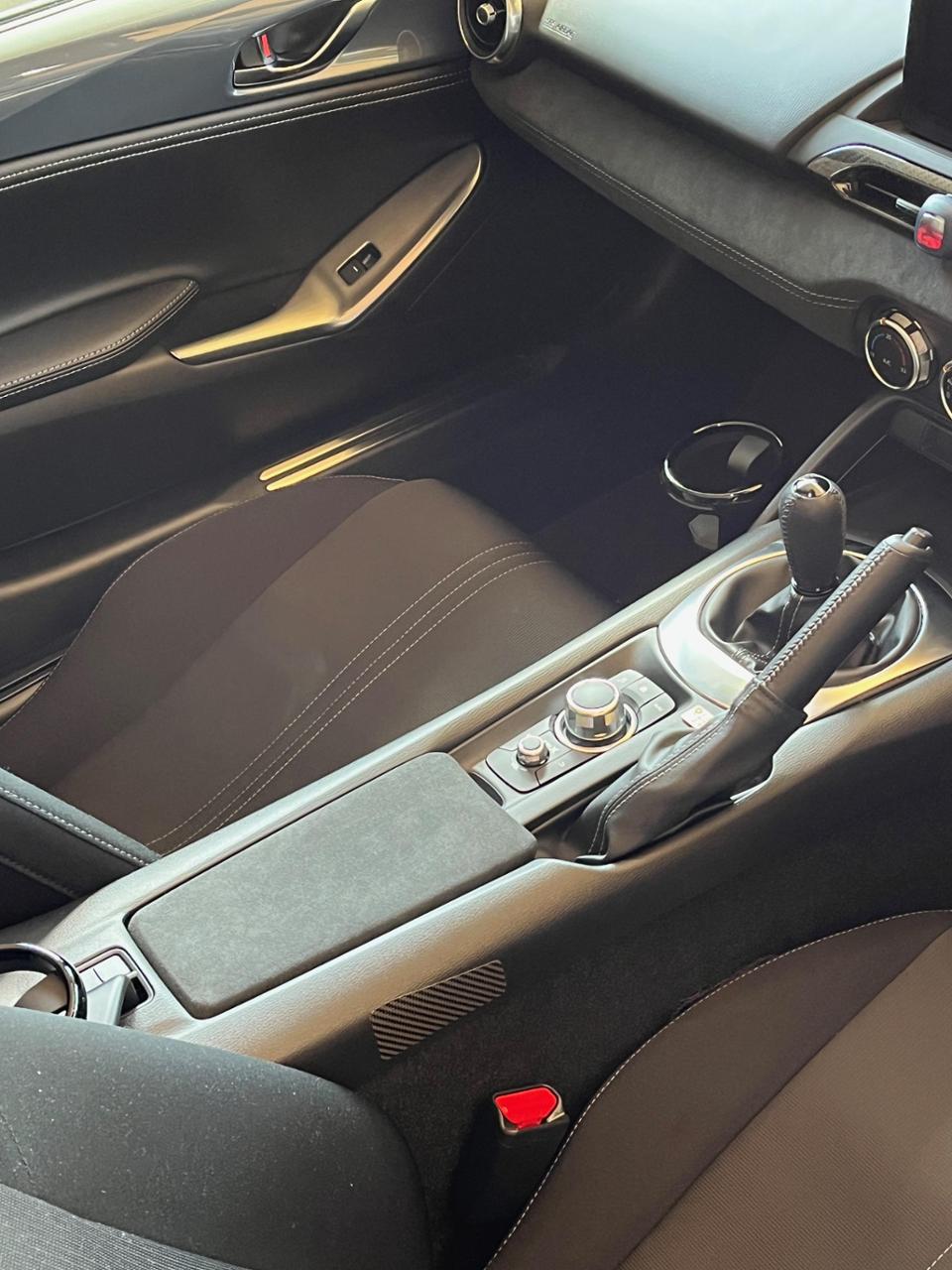 MAZDA NDロードスター 純正アルカンターラ センターコンソールリッド