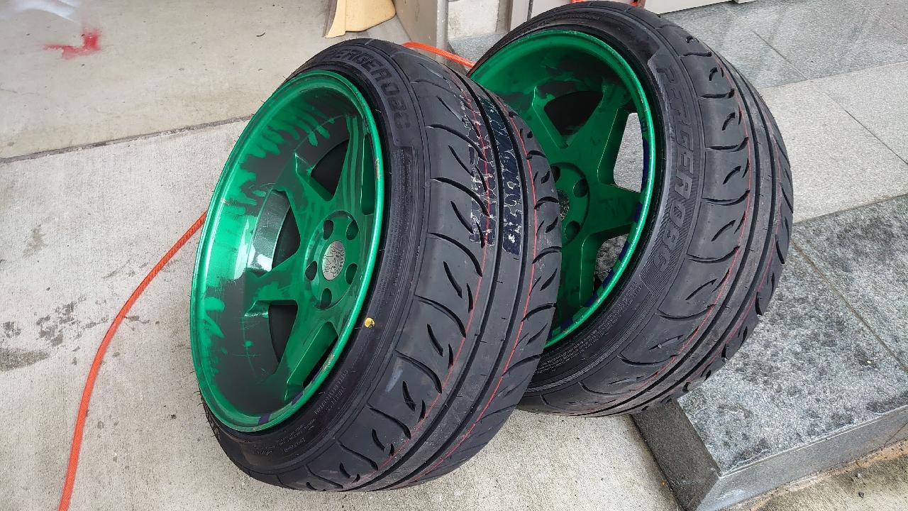 VALINO PERGEA 08C 235/40r18 のパーツレビュー | MR2(teru-i) | みんカラ VALINO PERGEA 08C 235/40r18 のパーツレビュー | MR2(teru-i) | みんカラ