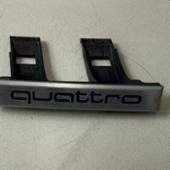 Audi純正(アウディ) quattro フロントエンブレム