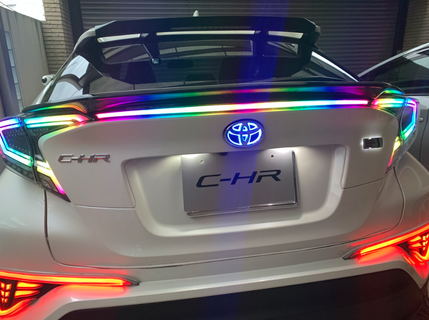 Fan工房 Dk Motion C Hr用ledリアスポイラーのフルカラーレインボー化カスタム C Hr実装フルカラー編 のパーツレビュー C Hrハイブリッド C Hr Fan みんカラ