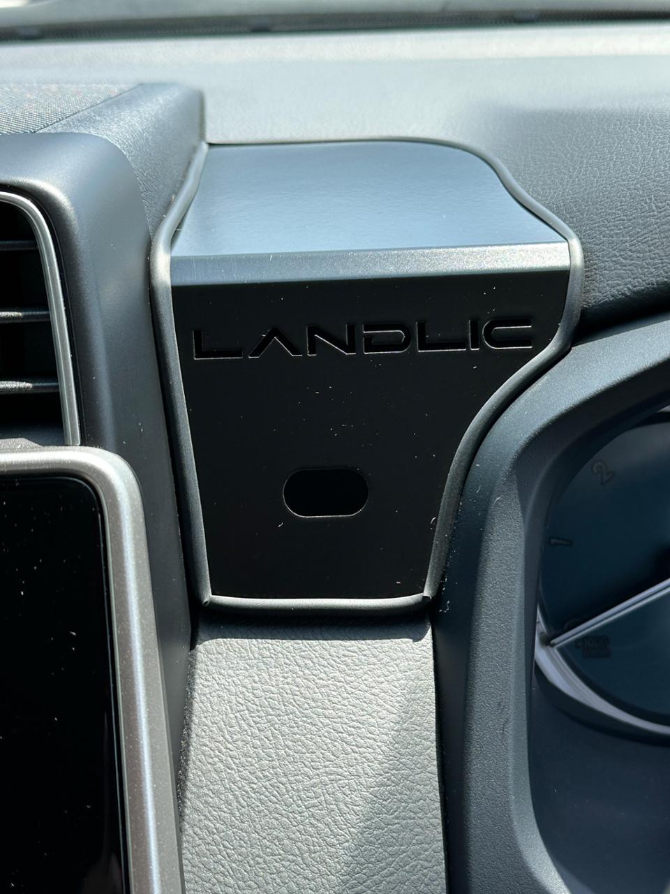 LANDLIC 150プラド後期専用 スマートフォンホルダーラック のパーツ