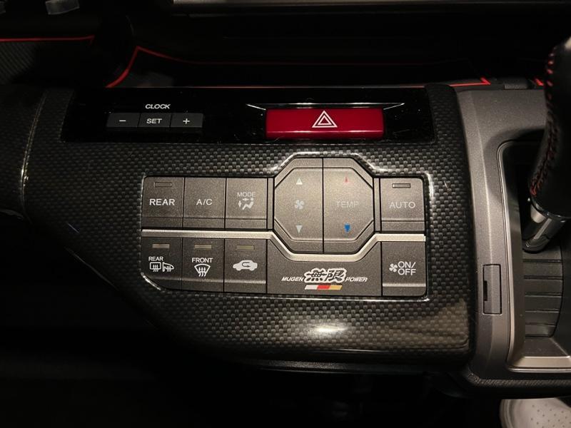 ホンダ(純正) インテリアパネル（カーボン調) のパーツレビュー