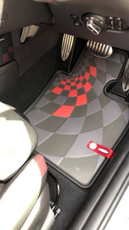 BMW MINI(純正) JCW フロアマット のパーツレビュー | MINI