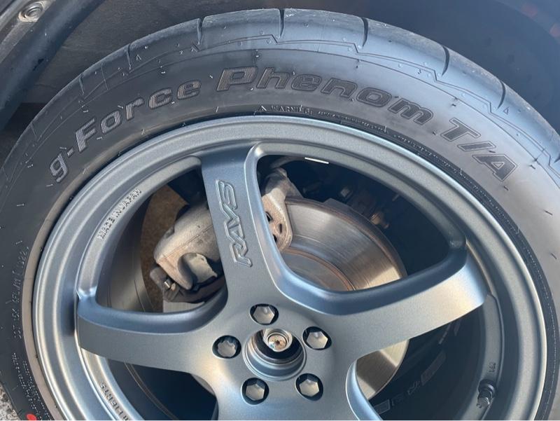 BFGoodrich g-Force Phenom T/A 225/45R18 のパーツレビュー