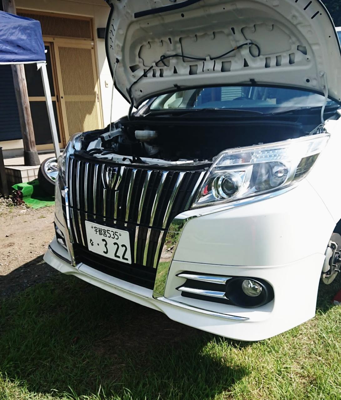 トヨタ(純正) 純正グリル のパーツレビュー | エスクァイア