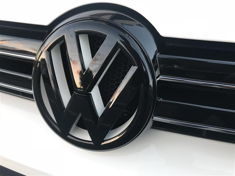 VW / フォルクスワーゲン純正 VWフロントエンブレム のパーツレビュー | ゴルフ カブリオレ(つかさん1968) | みんカラ VW / フォルクスワーゲン純正 VWフロントエンブレム のパーツレビュー | ゴルフ カブリオレ(つかさん1968) | みんカラ