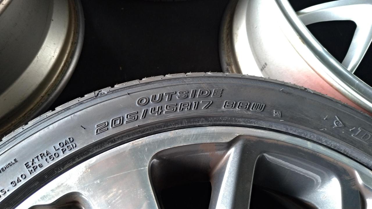 21933円 供え DUNLOP ダンロップ 自動車 普通車用 SP SPORT MAXX 050 205 45ZR17 88W チューブレスタイプ 21933円 供え DUNLOP ダンロップ 自動車 普通車用 SP SPORT MAXX 050 205 45ZR17 88W チューブレスタイプ