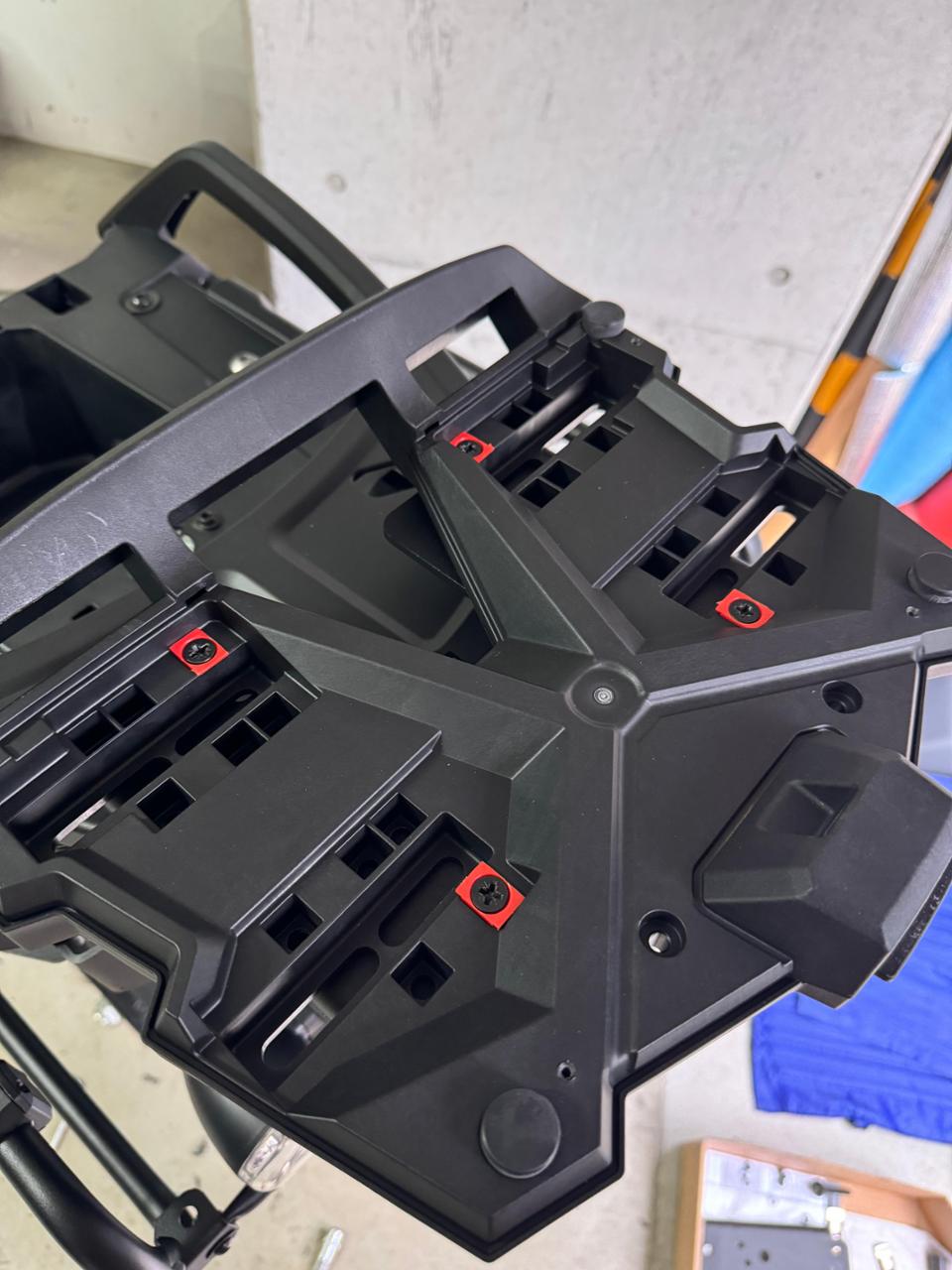 SHAD(シャッド) アルミ製ベースプレートL ブラック TR37/TR48
