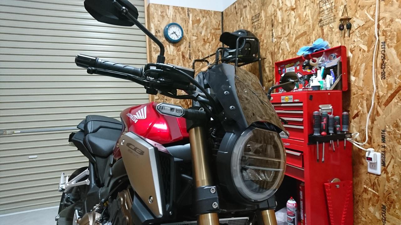 モリワキ メーターバイザーキット (CB650R)(セミスモーク): 純正